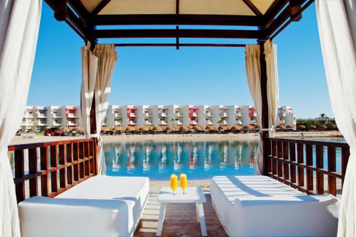 POSH CLUB SUNRISE CRYSTAL BAY RESORT
