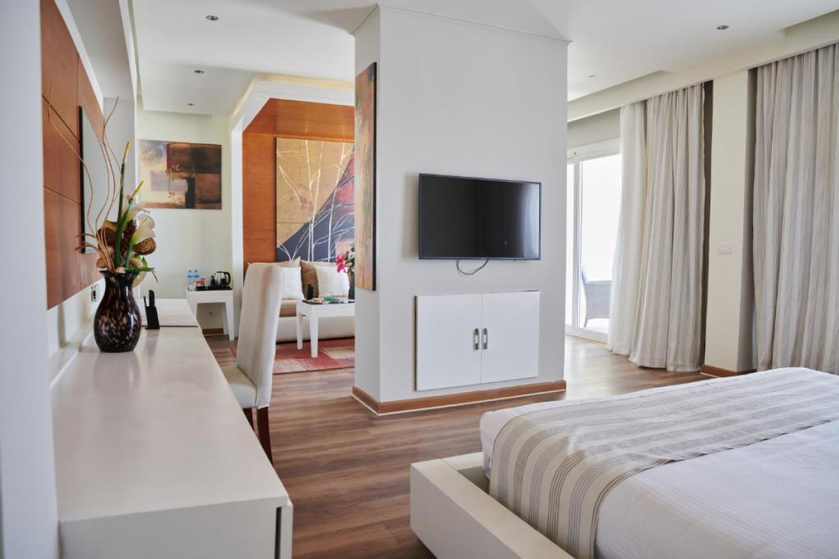 POSH CLUB SUNRISE MONTEMARE RESORT
