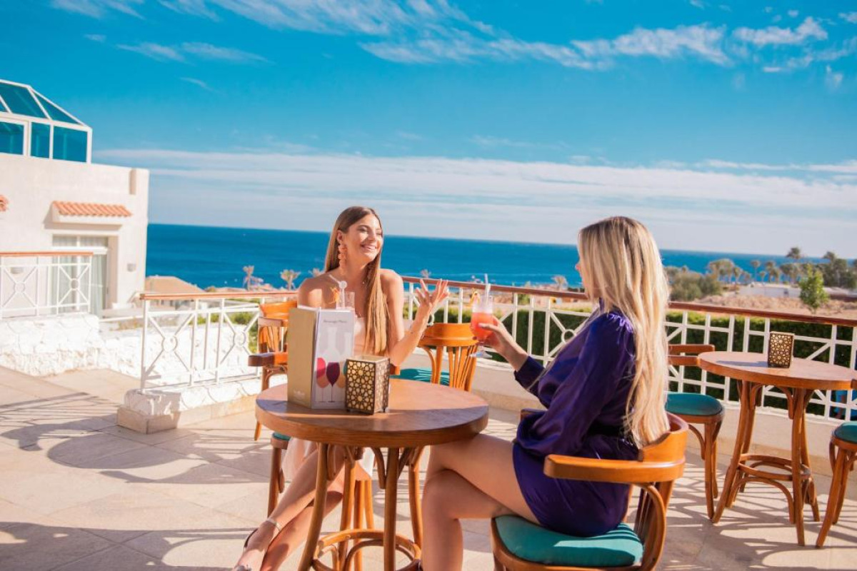 POSH CLUB SUNRISE MONTEMARE RESORT