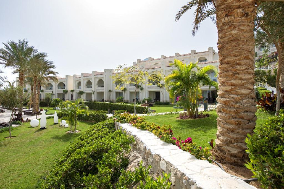 POSH CLUB SUNRISE MONTEMARE RESORT