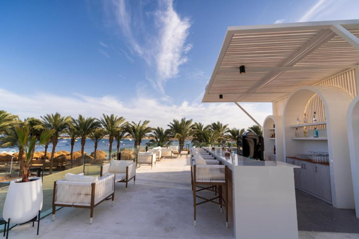 POSH CLUB SUNRISE TUCANA RESORT