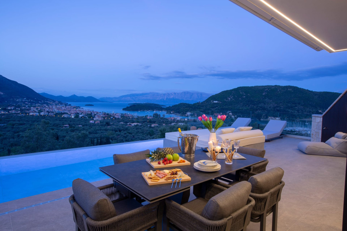 Pothos | Afroditi Villas Collection