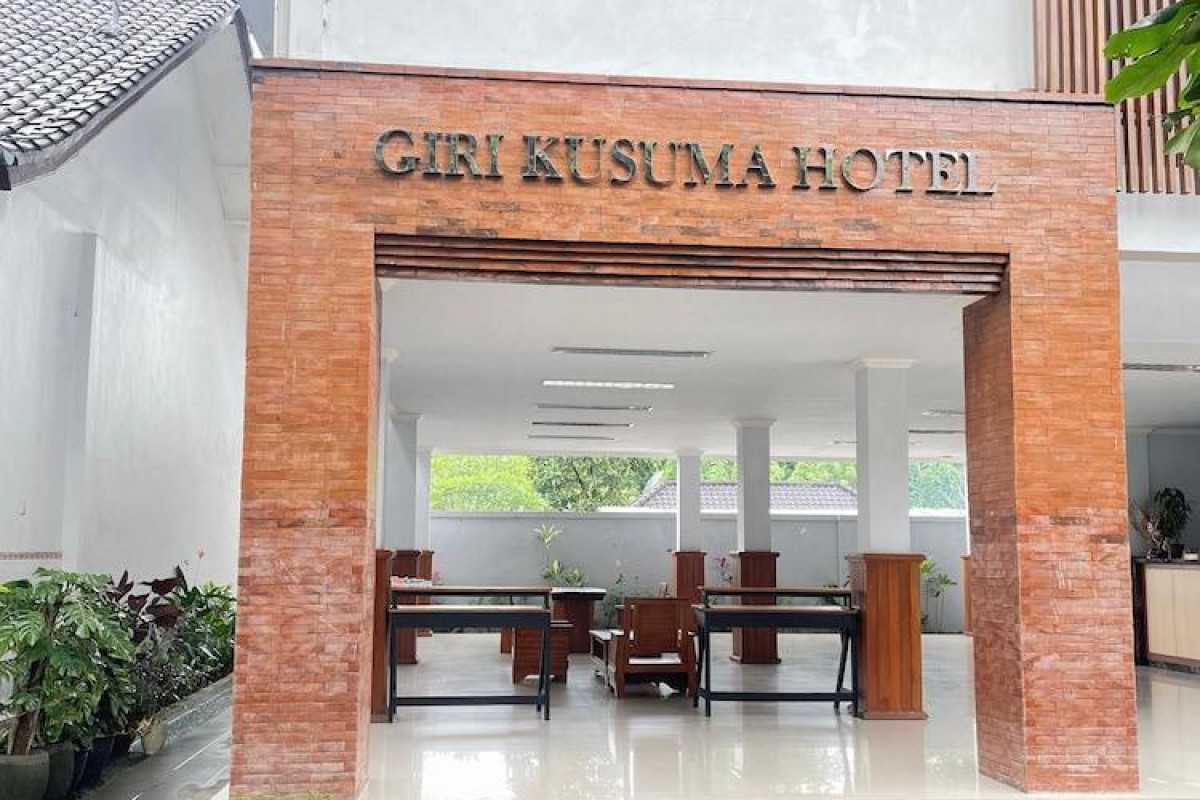 Pramana Giri Kusuma