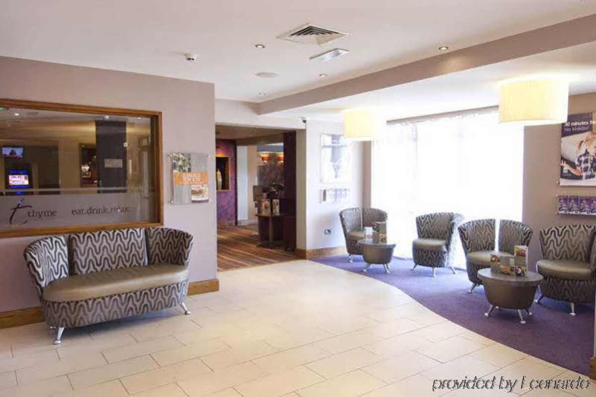 Premier Inn Bristol Cribbs Causeway M5,J17
