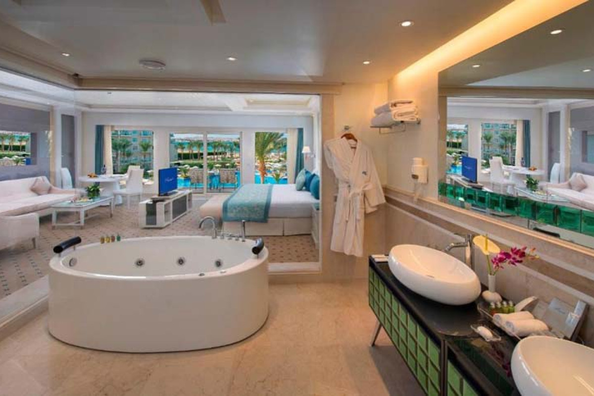 PREMIER LE REVE HOTEL & SPA RESORT ADULT ONLY