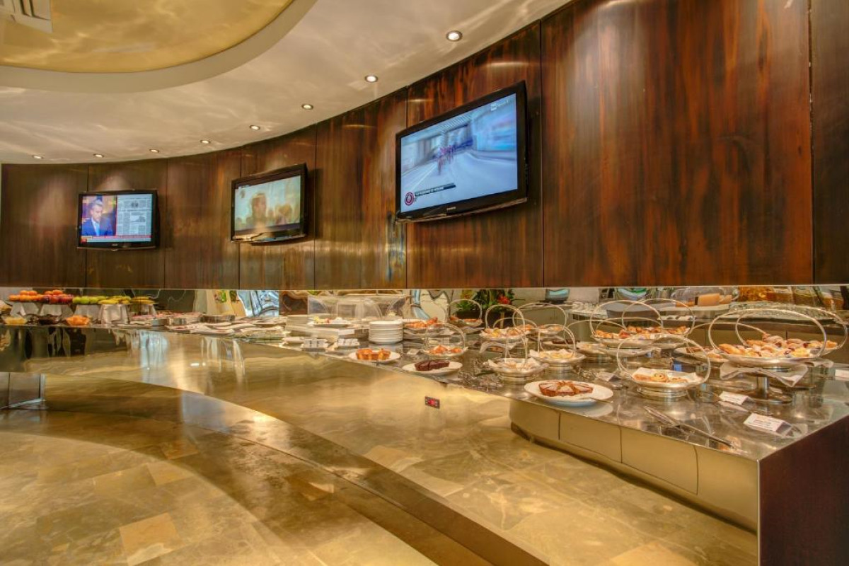 PREMIER SUITES