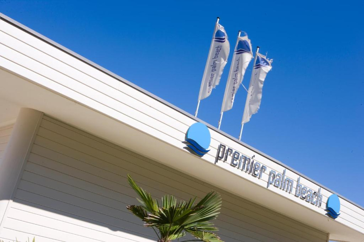 PREMIER SUITES