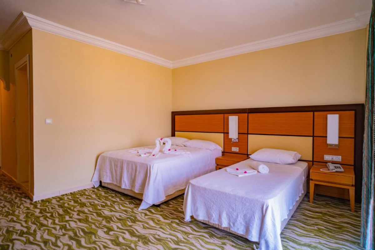 PRENSES SEALINE BEACH HOTEL