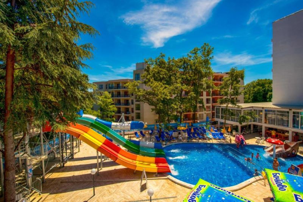 PRESTIGE DELUXE AQUAPARK CLUB