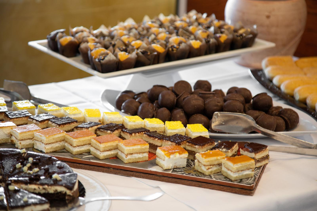 PRESTIGE GOYA PARK HOTEL