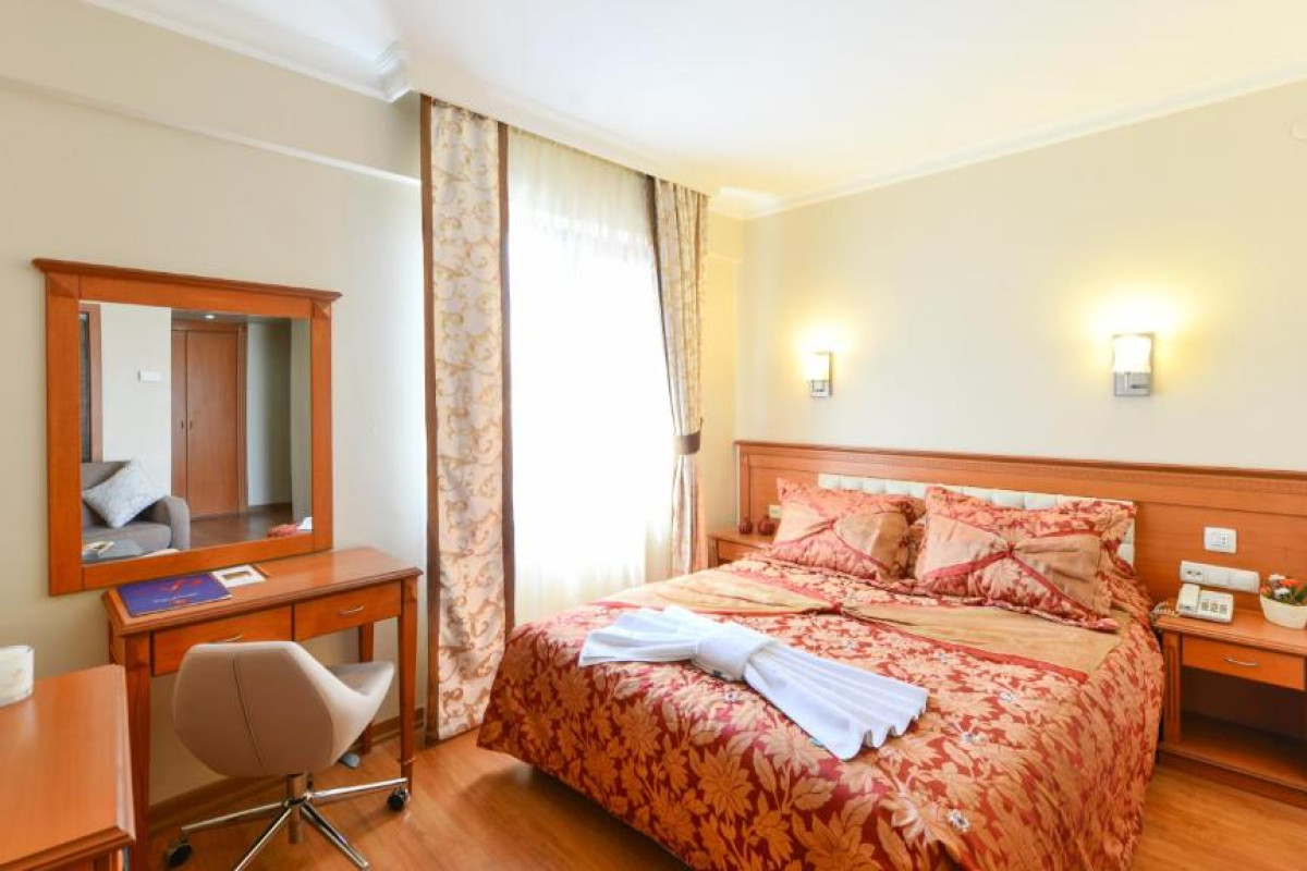 PRESTIGE HOTEL