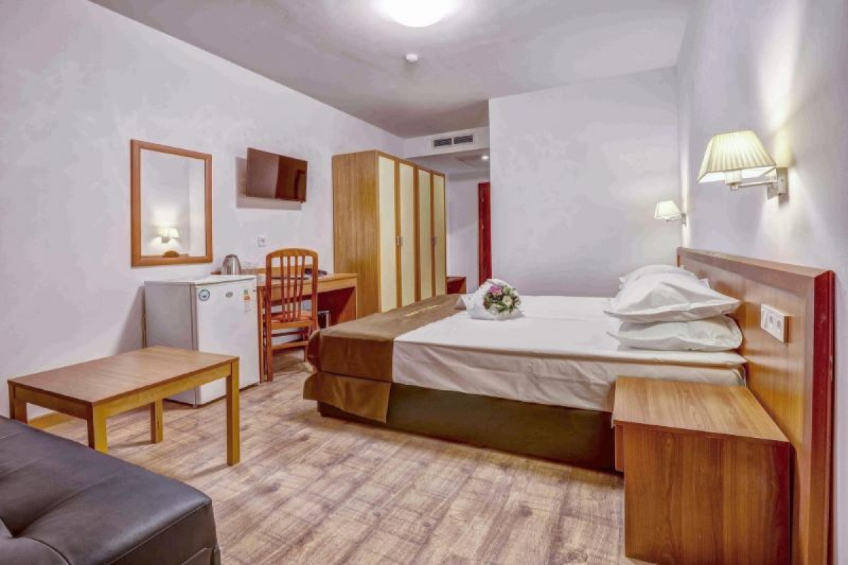 PRESTIGE HOTEL AND AQUA PARK