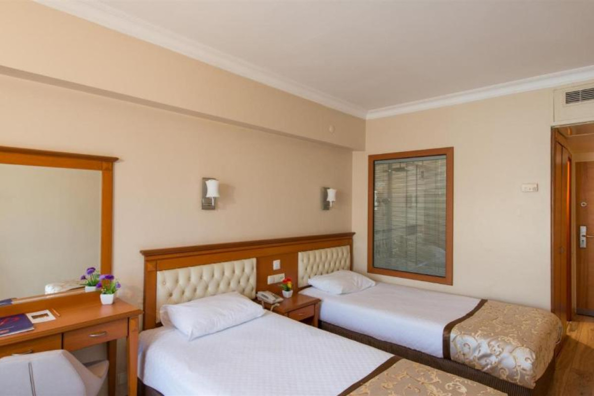 PRESTIGE HOTEL