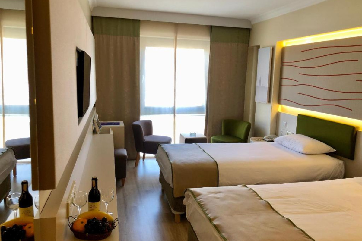 PRESTIGE HOTEL