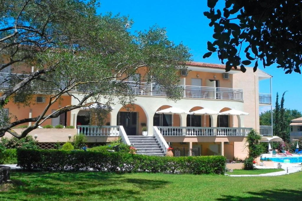 Primavera Hotel