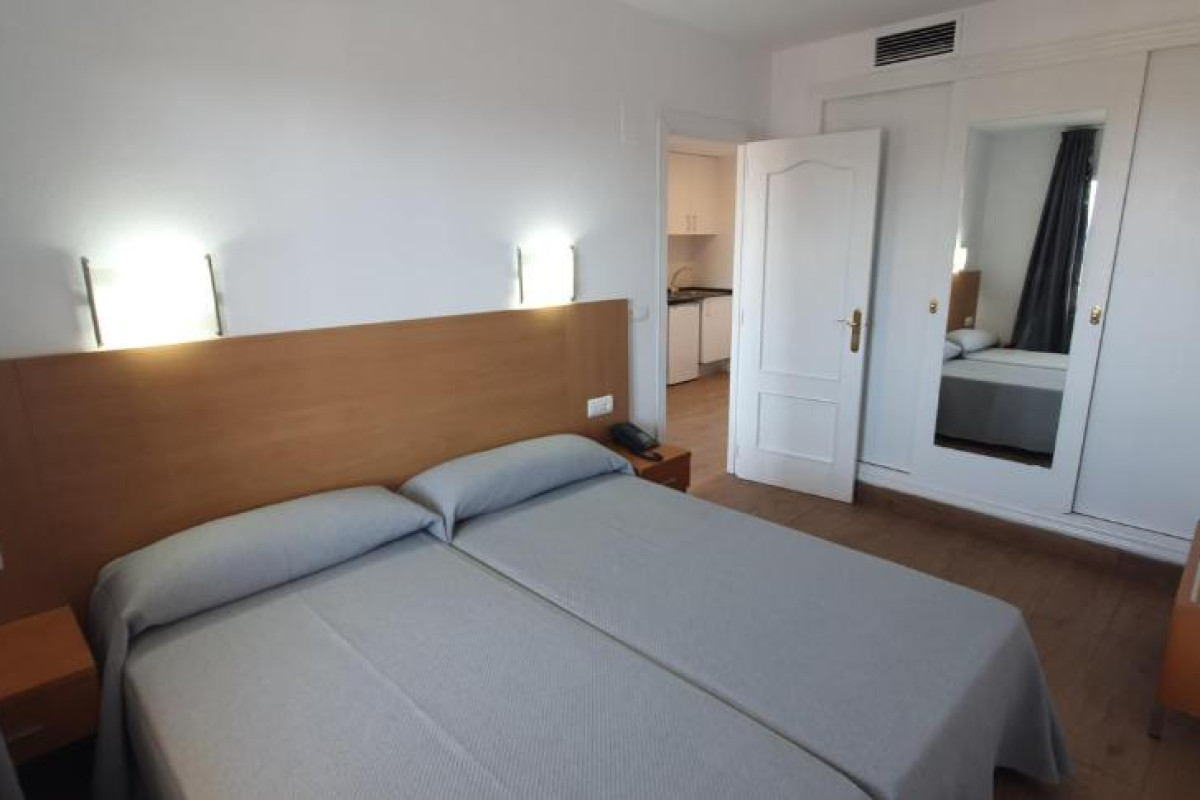 Primavera Loix Apartments