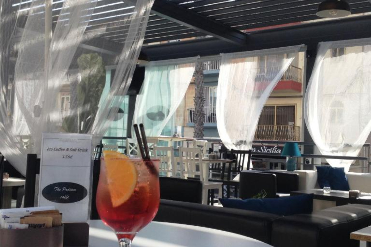 Primera Hotel