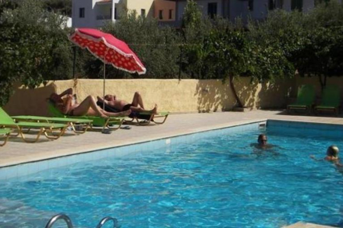 PRINOS APARTMENTS