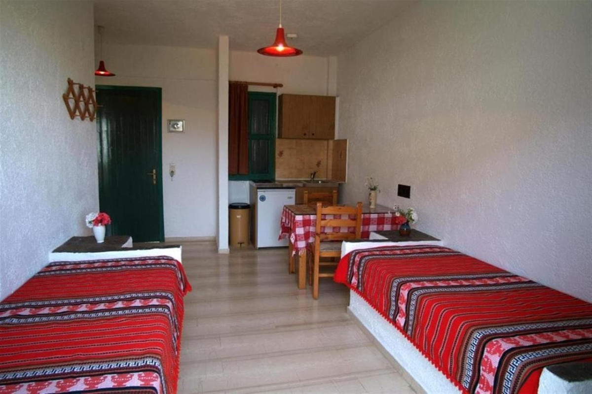 PRINOS APARTMENTS