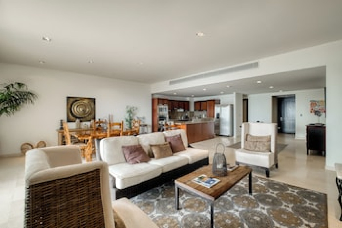PUERTA CORTES RESIDENCES