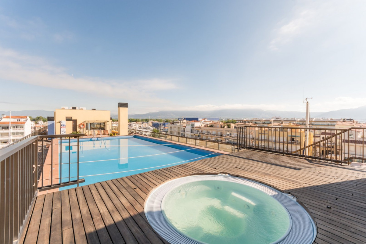 P&V Empuriabrava Marina