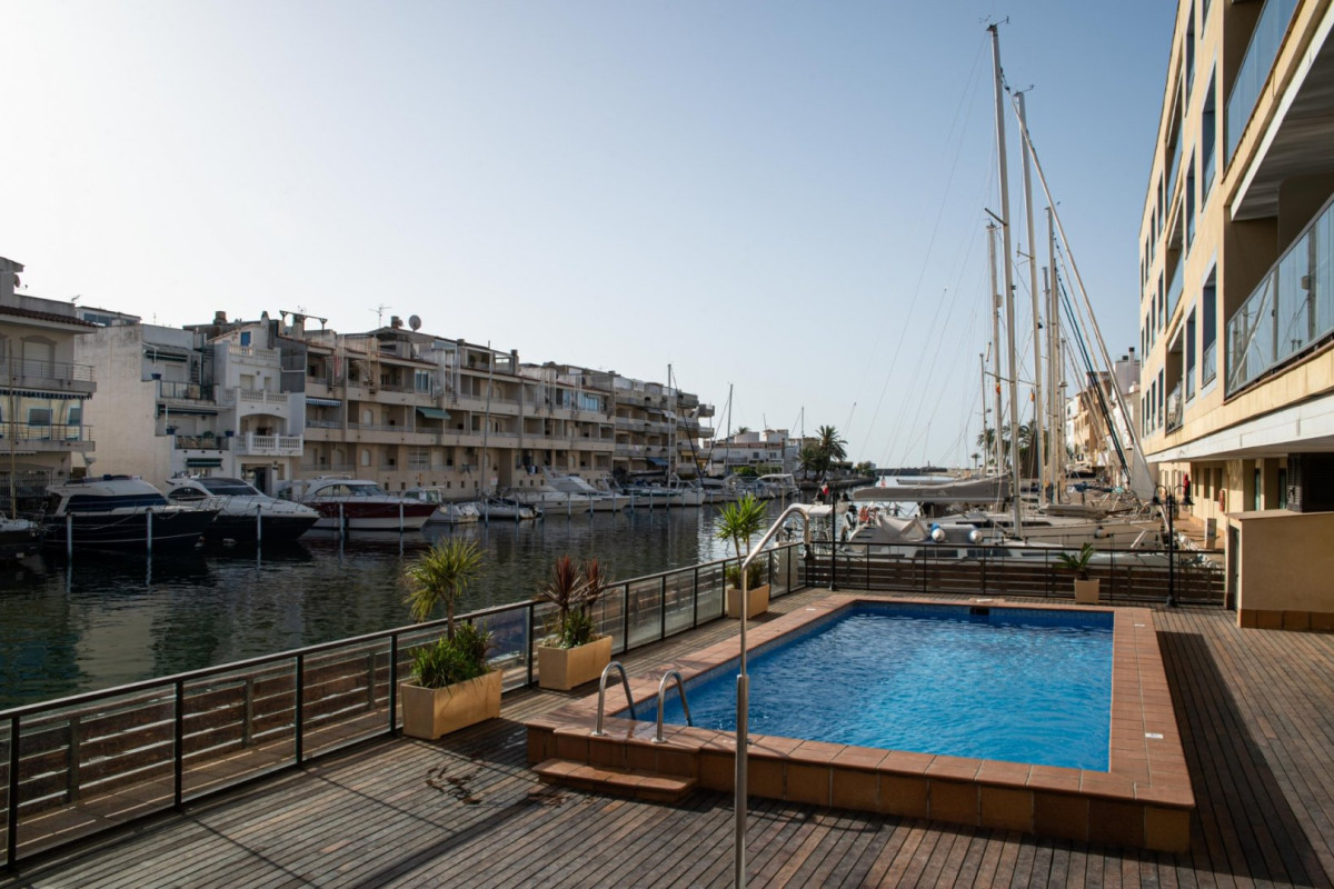 P&V Empuriabrava Marina