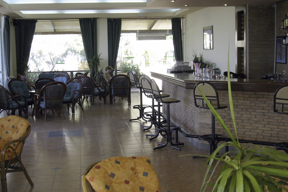 Pylea Beach Hotel
