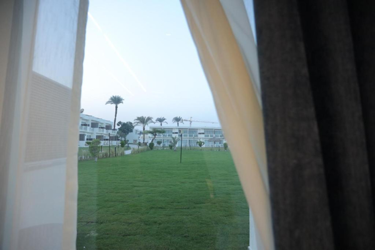 Pyramids Park Resort Cairo
