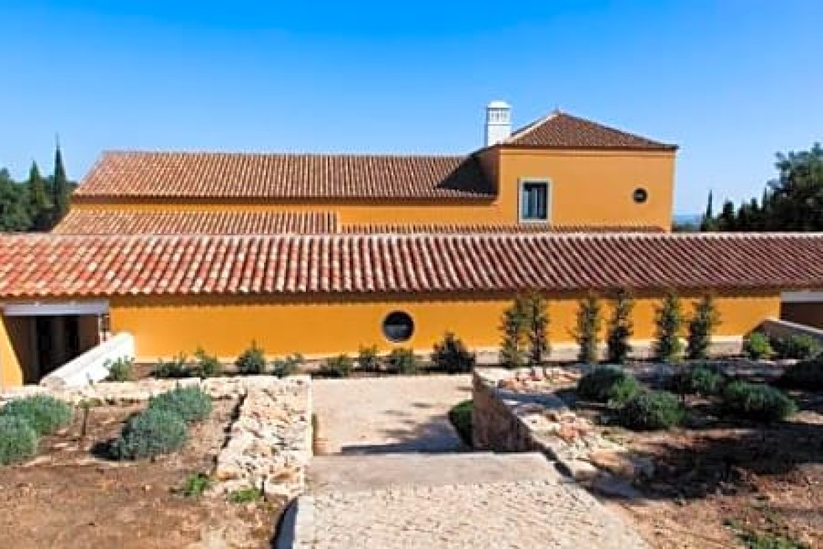 Quinta Rosa Amarela