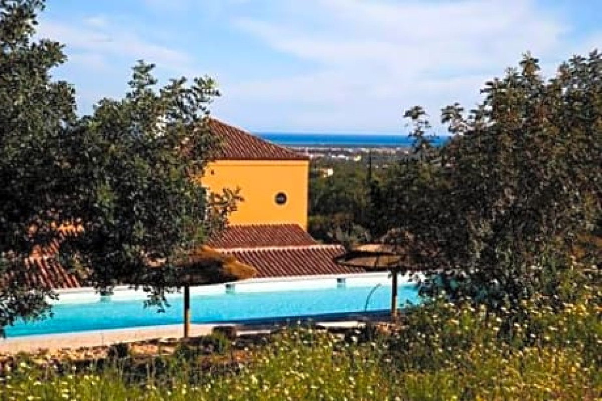 Quinta Rosa Amarela