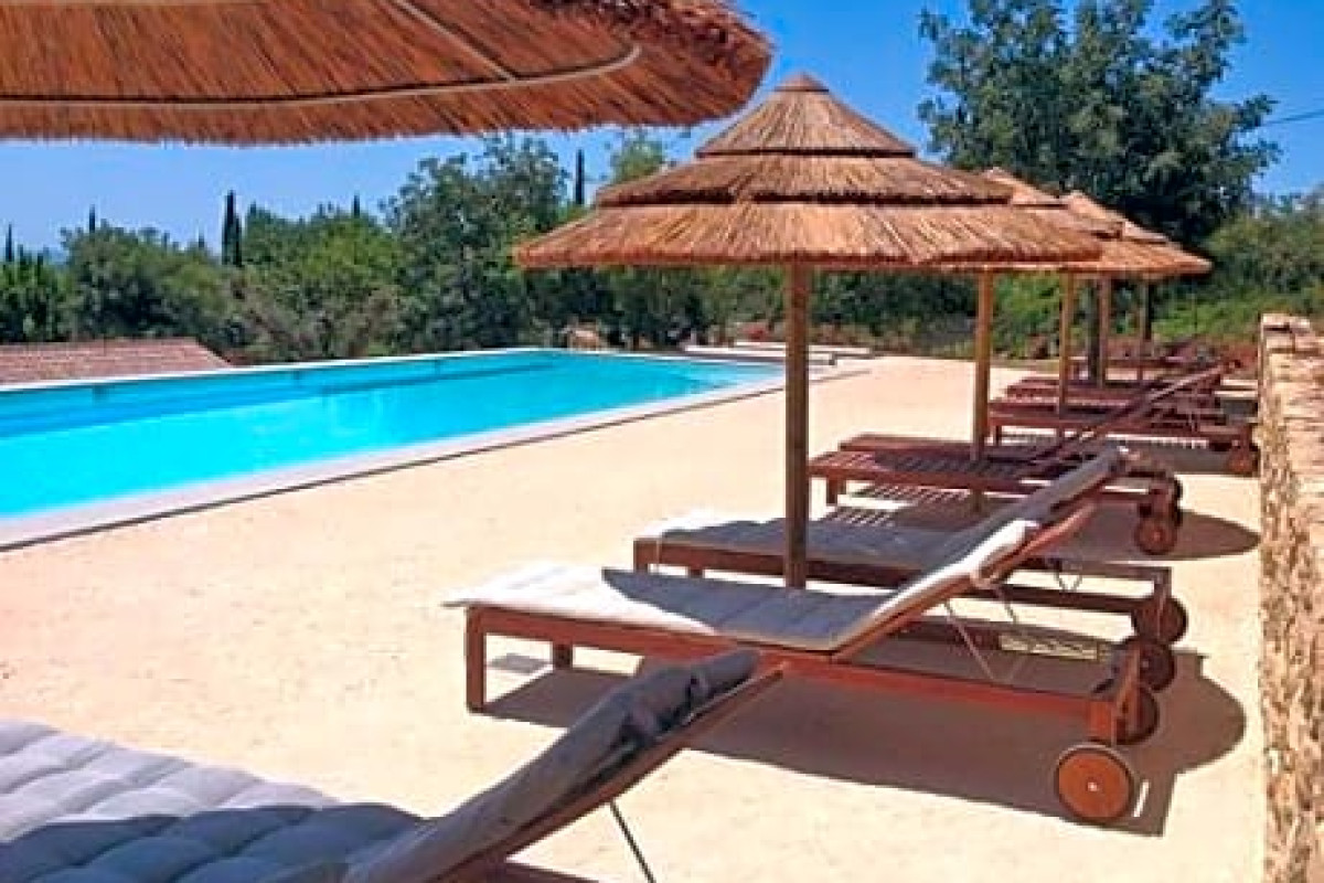 Quinta Rosa Amarela