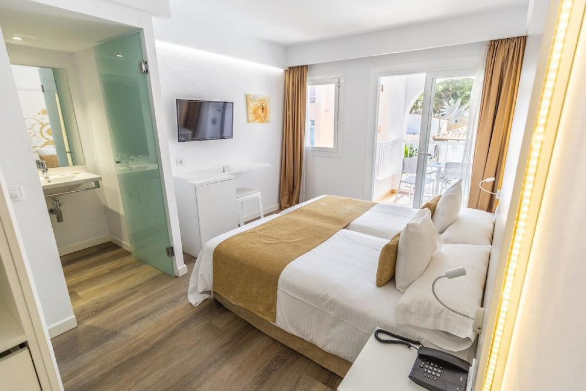 R2 Bahia Cala Ratjada Design Hotel - Adults Only