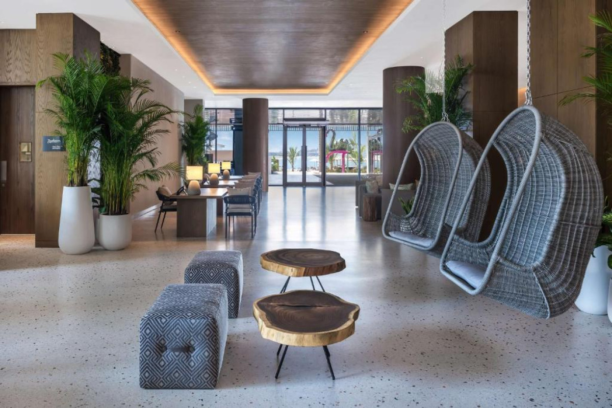 RADISSON BEACH RESORT PALM JUMEIRAH