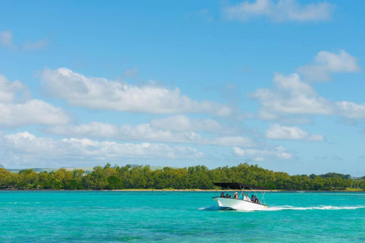 Radisson Blu Azuri Resort & Spa Mauritius
