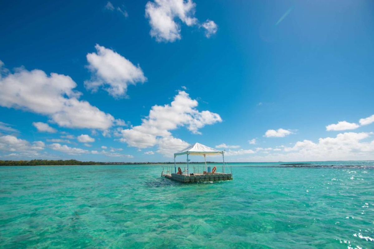 Radisson Blu Azuri Resort & Spa Mauritius