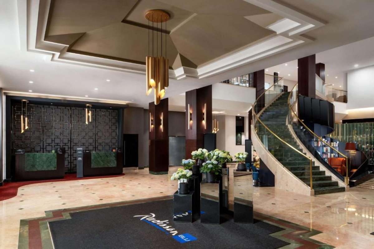Radisson Blu Leogrand Hotel
