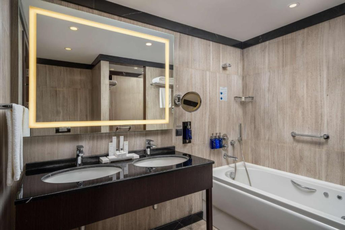 Radisson Blu Leogrand Hotel