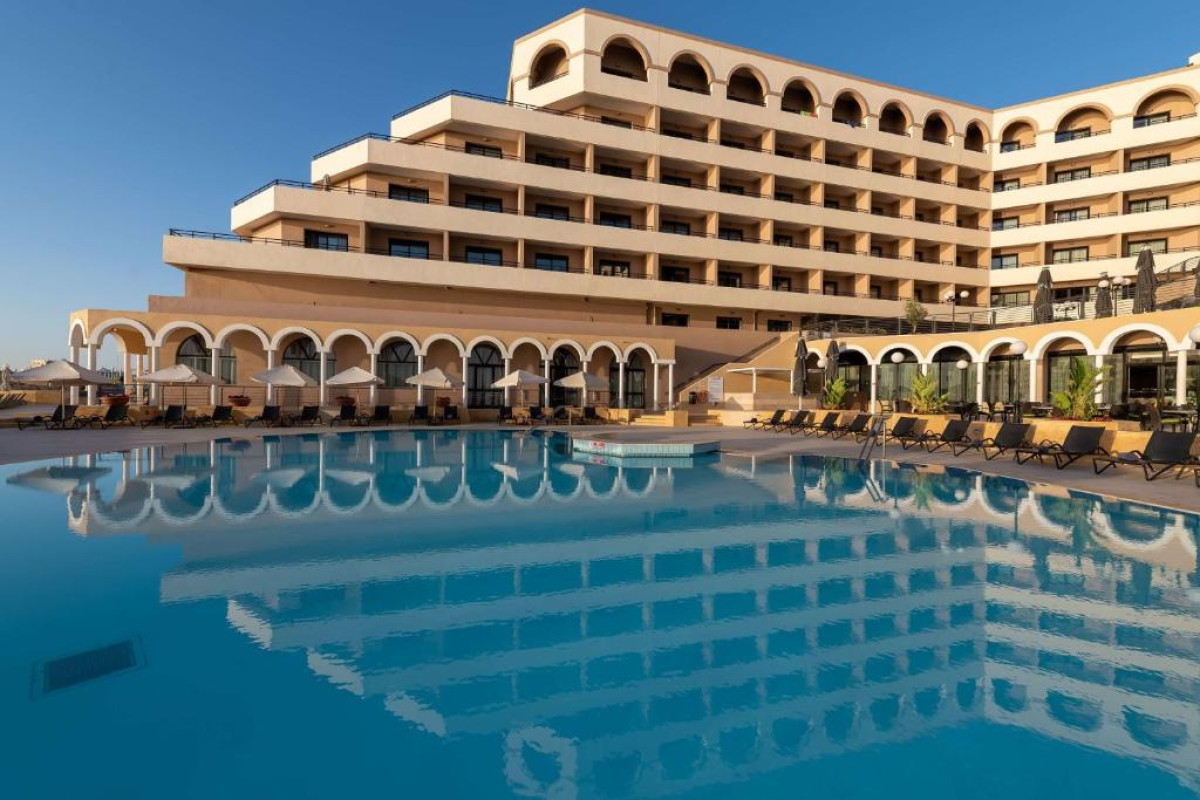Radisson Blu St. Julian's Resort