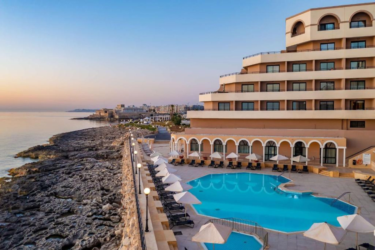Radisson Blu St. Julian's Resort