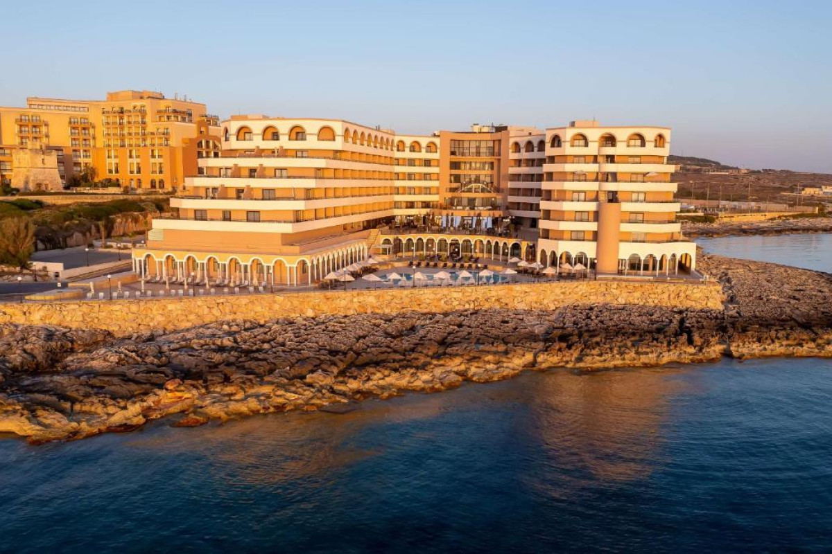 Radisson Blu St. Julian's Resort