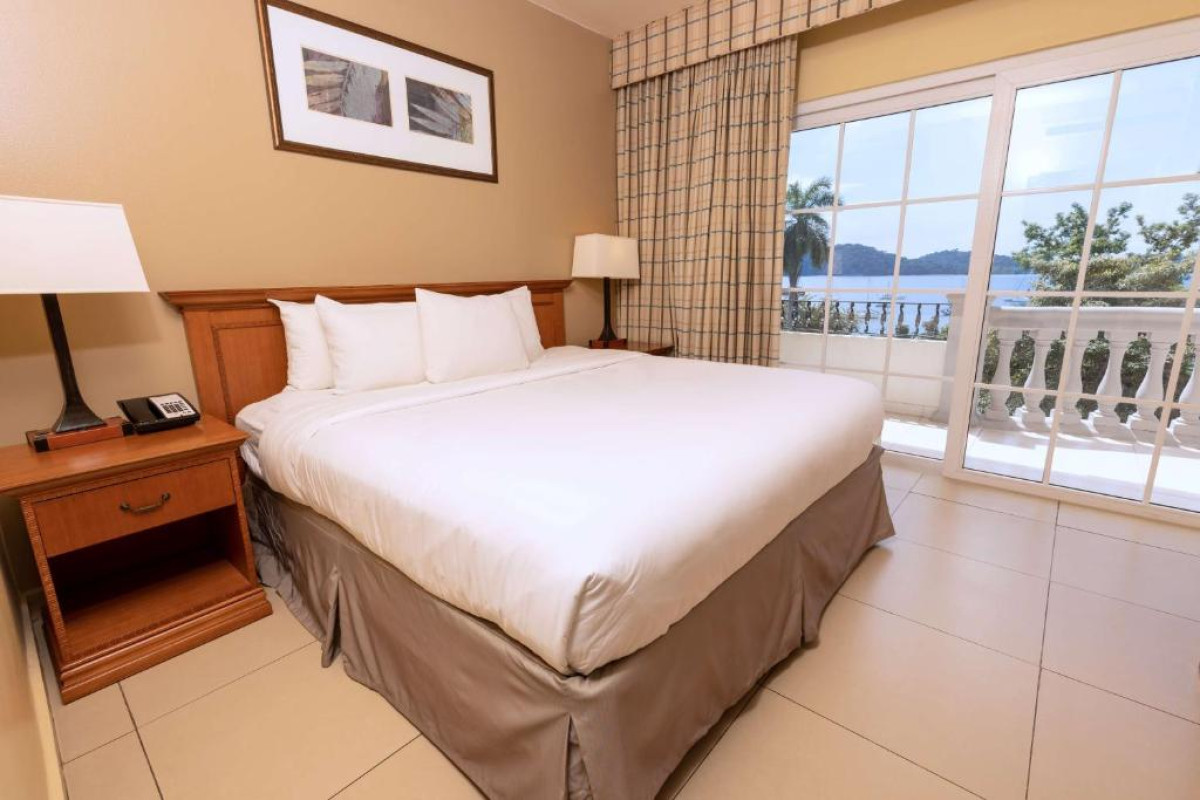 Radisson Hotel Panama Canal