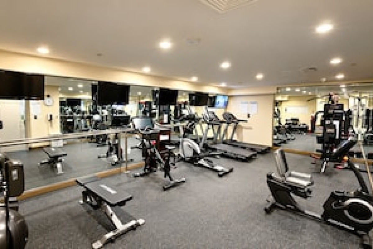 RAMADA BY WYNDHAM FLUSHING QUEENS