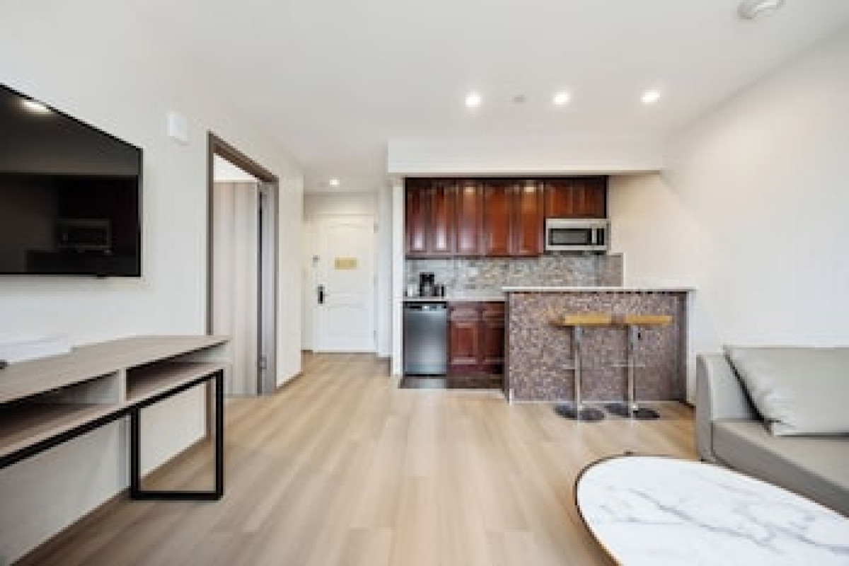 RAMADA BY WYNDHAM FLUSHING QUEENS