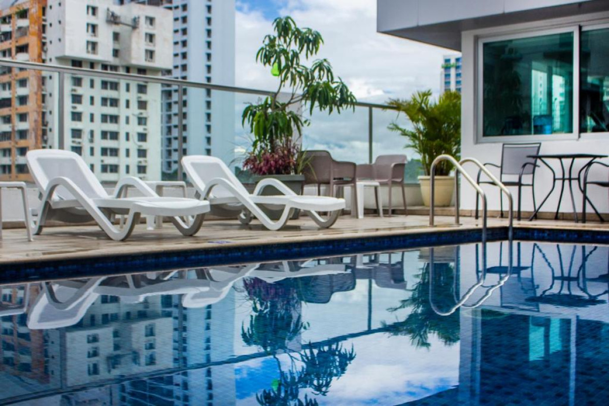 Ramada by Wyndham Panama Via Argentina