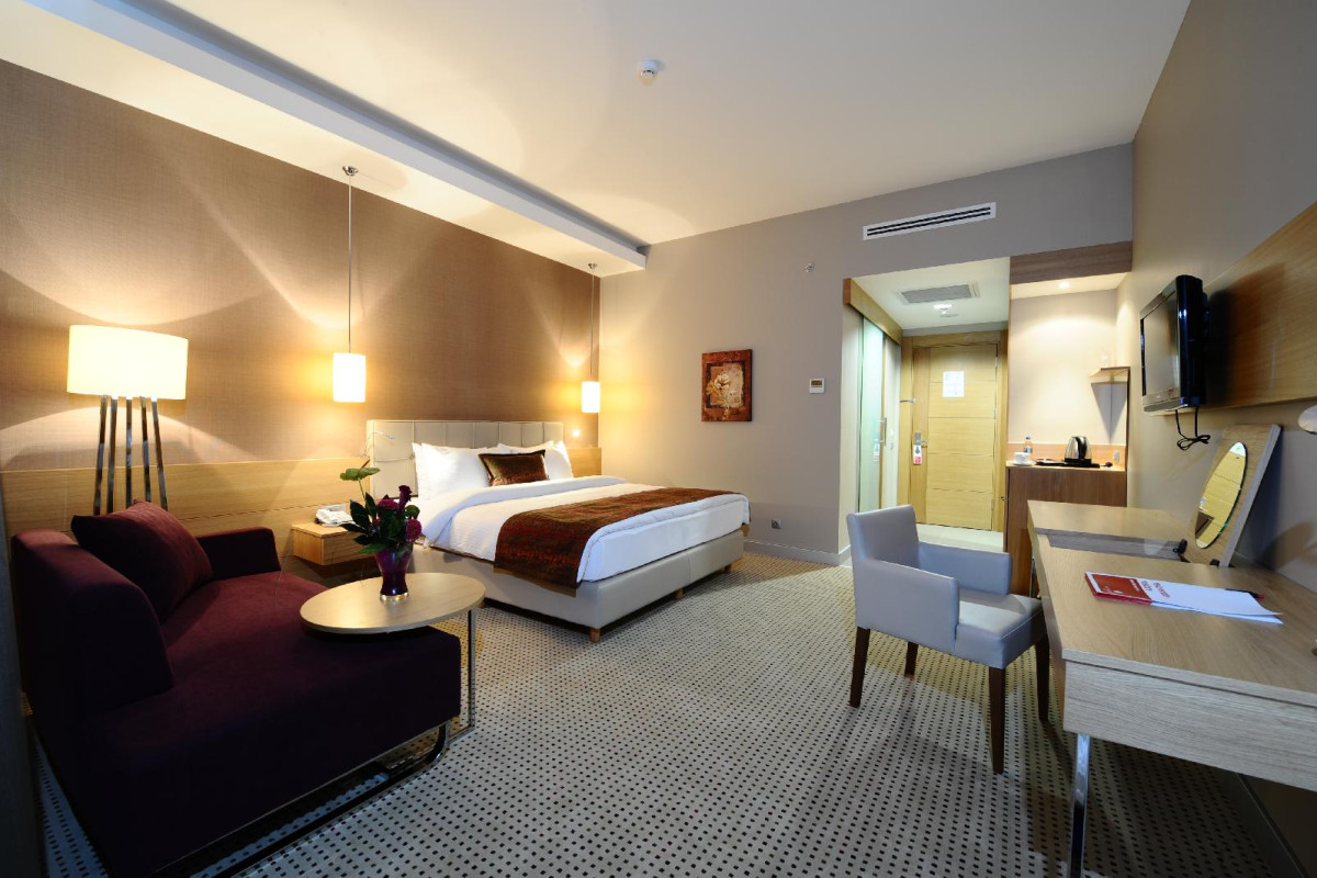 Ramada By Wyndham Podgorica.