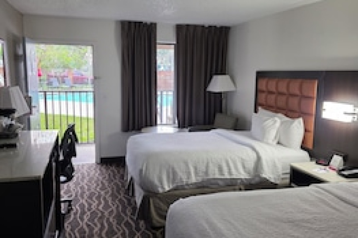 RAMADA BY WYNDHAM TEMPLE TERRACE/TAMPA NORTH