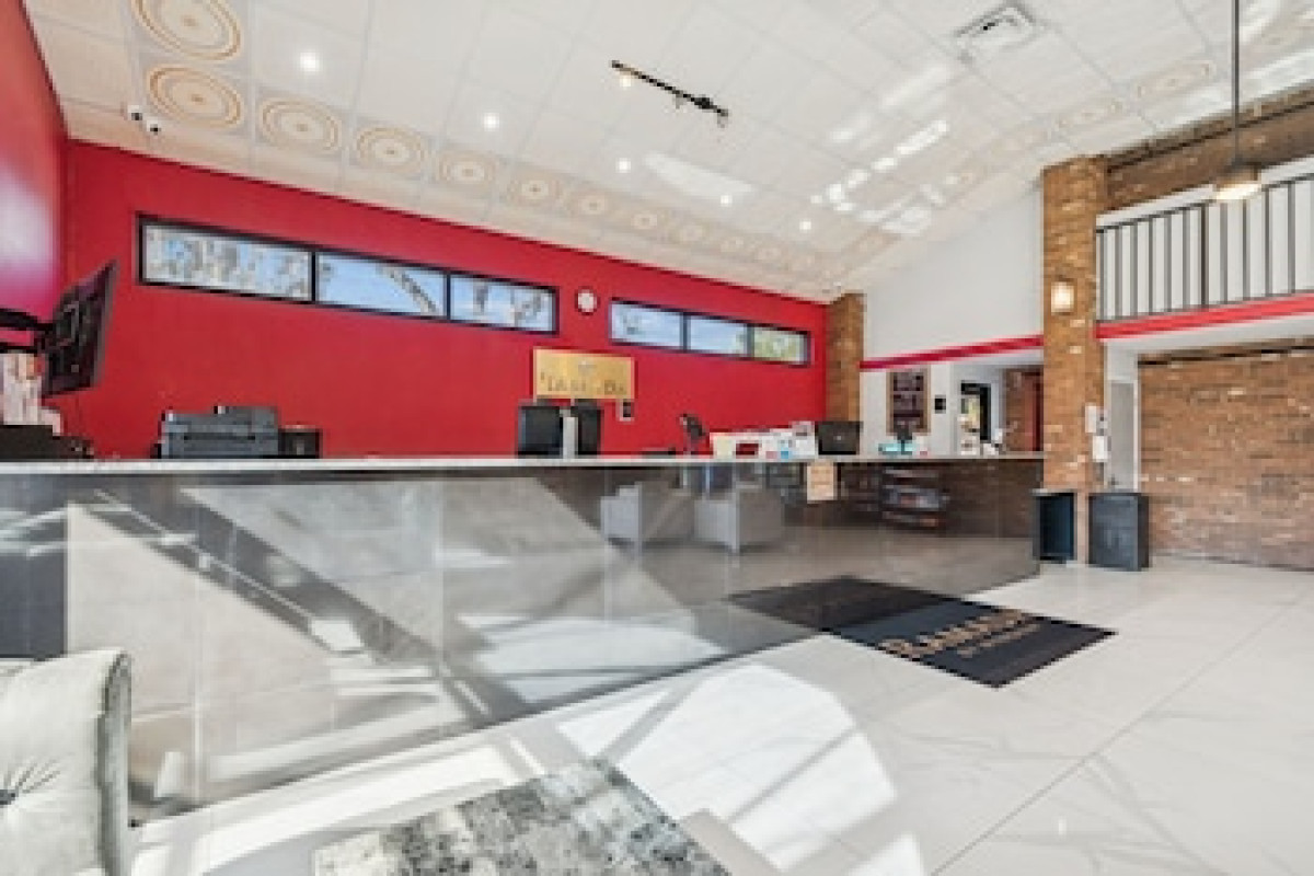 RAMADA BY WYNDHAM TEMPLE TERRACE/TAMPA NORTH