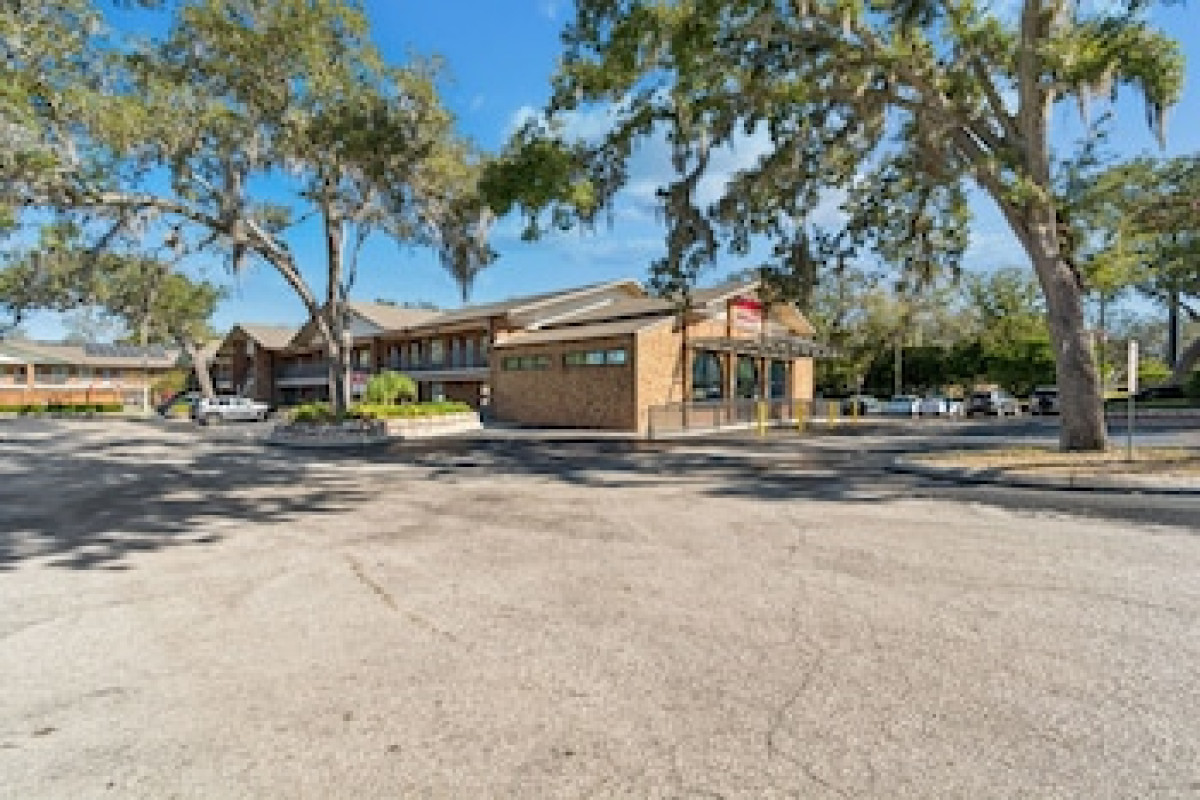RAMADA BY WYNDHAM TEMPLE TERRACE/TAMPA NORTH
