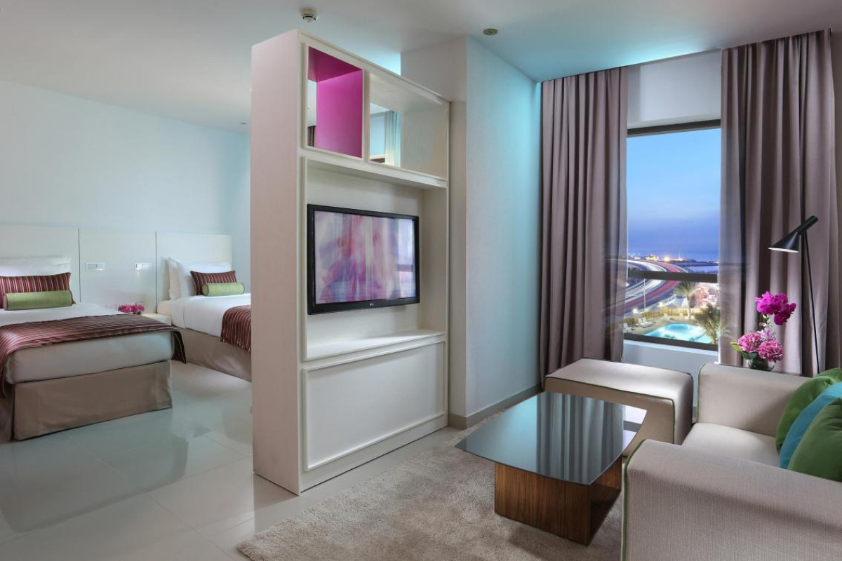 RAMADA HOTEL AND SUITES BY WYNDHAM DUBAI JBR