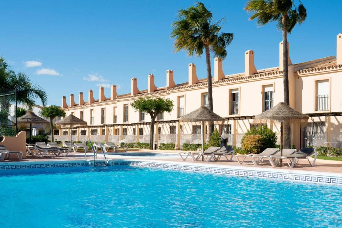 Ramada Hotel & Suites by Wyndham Costa del Sol